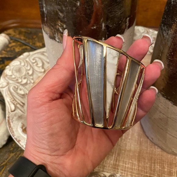 Alexis Bittar Lucite Howlite Gold Cuff Bracelet - Picture 2 of 6